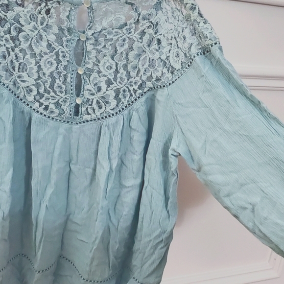 XXl- Boho Vintage Style Flowy Lace Top with button down back- Mint Blue - Picture 8 of 12